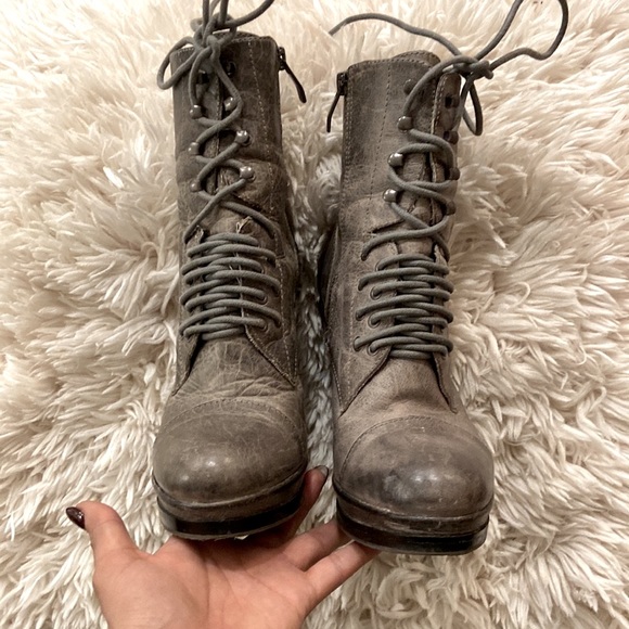 COPY - Vince Camuto combat lace up boot, Women’s shoes - Picture 2 of 9